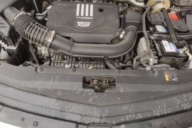 Used Cadillac XT6 2022 2.0T Six-Seater Four-Wheel-Drive Luxury Version Engine Bay
