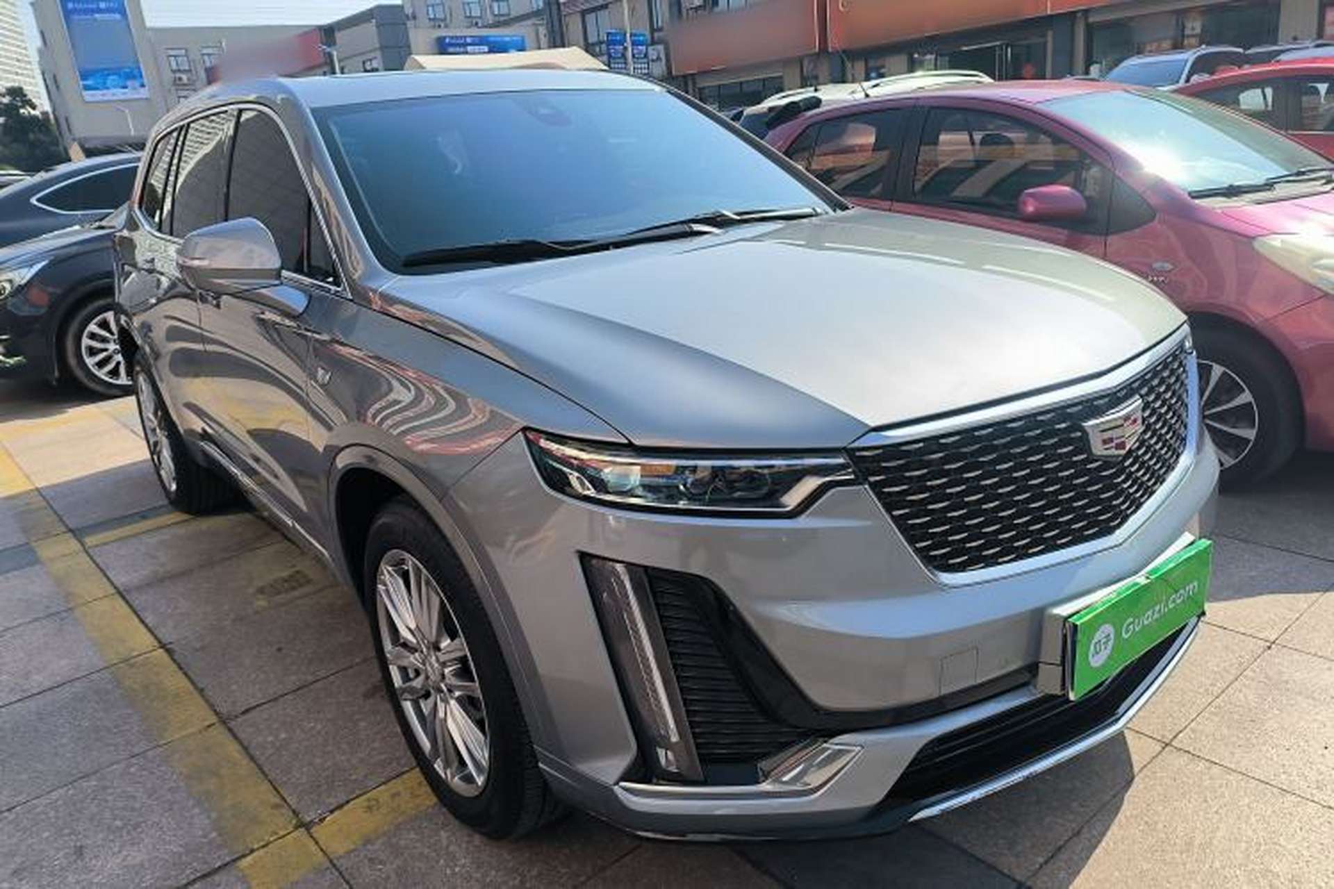 Used Cadillac XT6 2022 2.0T 7-Seater Two-Wheel Drive Luxury Version Front Right 45 Deg