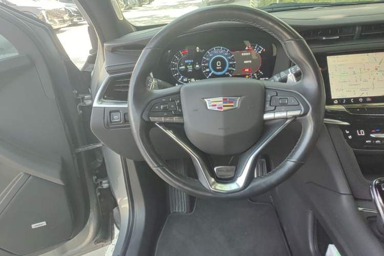 Used Cadillac XT6 2022 2.0T Six-Seater Four-Wheel-Drive Luxury Standard Edition Steering Wheel