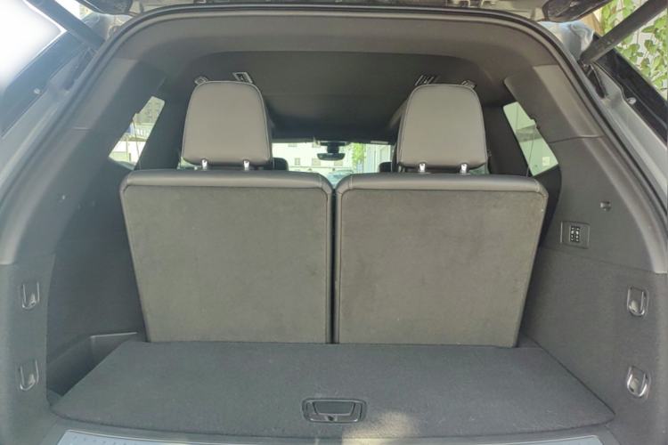 Used Cadillac XT6 2022 2.0T Six-Seater Four-Wheel-Drive Luxury Standard Edition Trunk