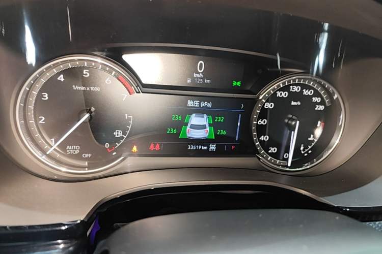 Used Cadillac XT6 2022 2.0T Six-Seater Four-Wheel-Drive Prestige Version Instrument Cluster
