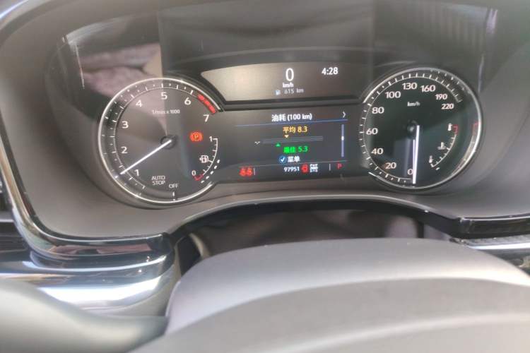 Used Cadillac XT6 2022 2.0T Six-Seater Four-Wheel-Drive Prestige Version Odometer Close Up
