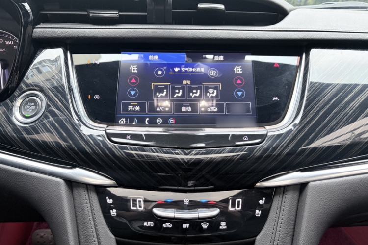 Used Cadillac XT6 2022 2.0T Six-Seater Four-Wheel Drive Luxury Version Audio And AC Panel