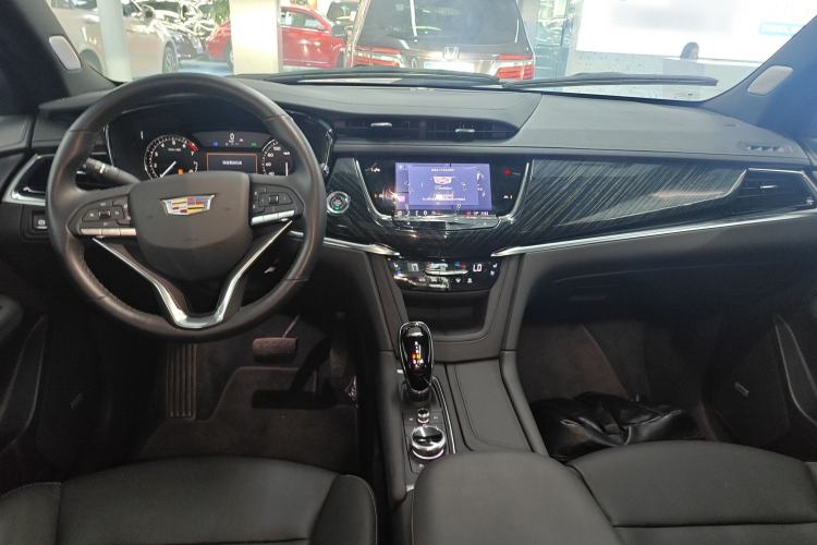 Used Cadillac XT6 2022 2.0T Six-Seater Four-Wheel Drive Luxury Version Center Console