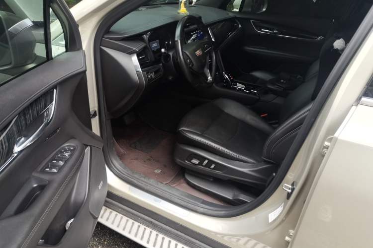 Used Cadillac XT6 2022 2.0T 7-Seater Four-Wheel Drive Luxury Standard Edition Driver Seat