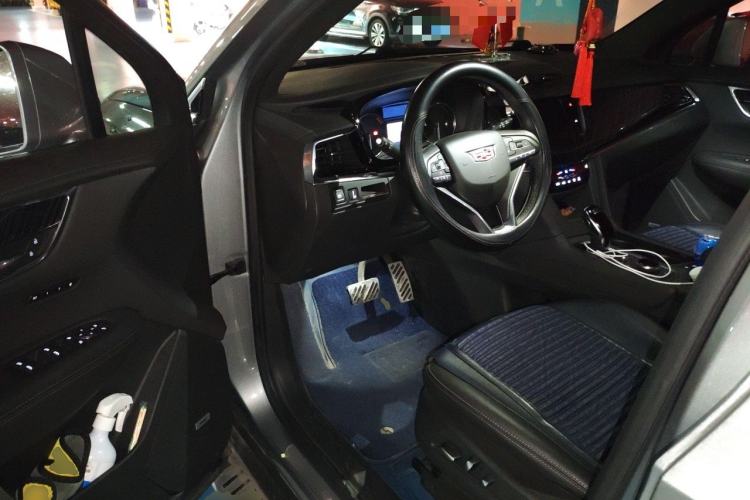 Used Cadillac XT6 2022 2.0T Six-Seater Two-Wheel-Drive Luxury Version Driver Seat