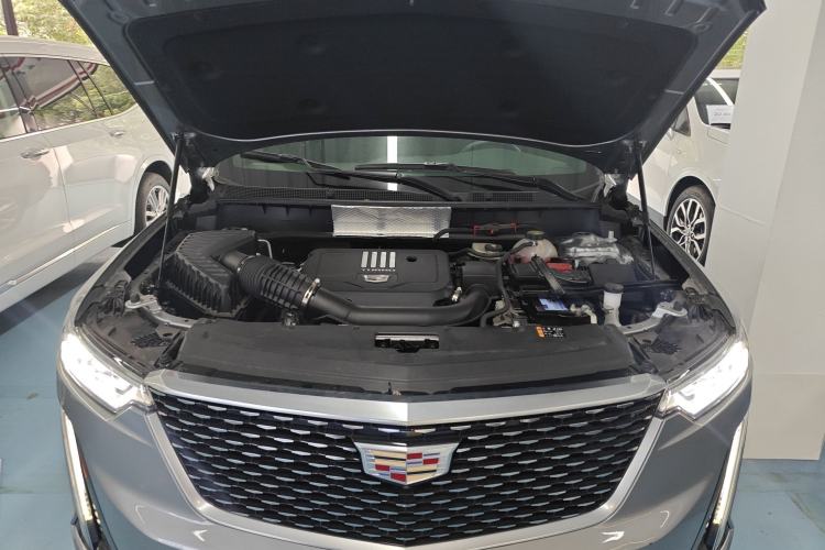 Used Cadillac XT6 2022 2.0T Six-Seater Four-Wheel Drive Luxury Version Engine Bay