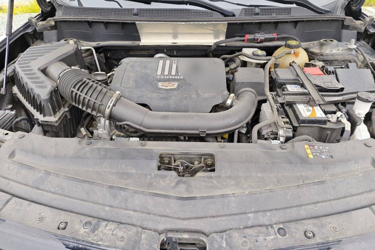 Used Cadillac XT6 2022 2.0T Six-Seater Four-Wheel-Drive Prestige Version Engine Bay