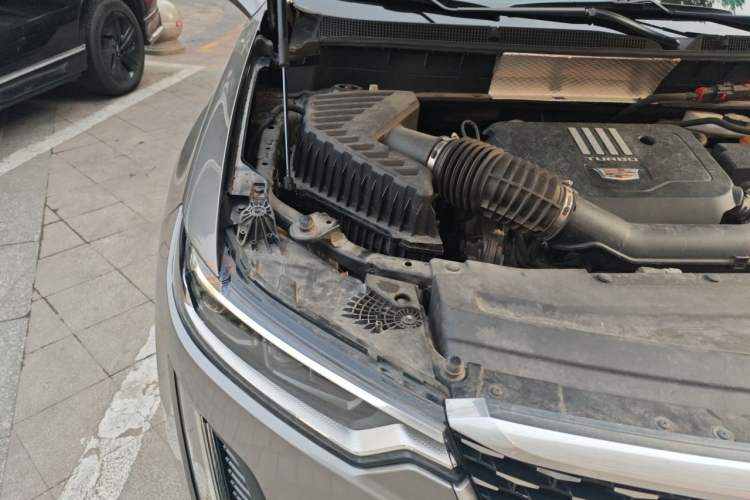 Used Cadillac XT6 2022 2.0T Six-Seater Four-Wheel Drive Luxury 120th Anniversary Limited Edition Engine Bay Right