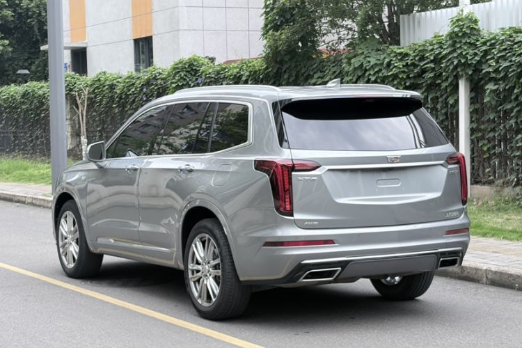 Used Cadillac XT6 2022 2.0T Six-Seater Four-Wheel Drive Luxury Version Exterior 4
