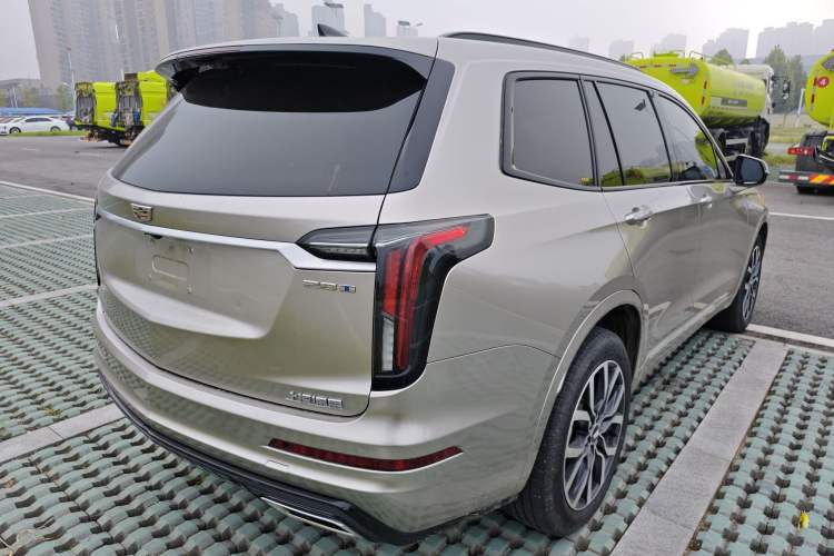 Used Cadillac XT6 2022 2.0T Six-Seater Four-Wheel-Drive Prestige Version Exterior 5