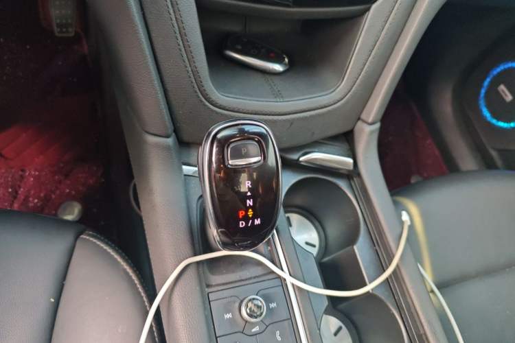 Used Cadillac XT6 2022 2.0T Six-Seater Four-Wheel Drive Luxury 120th Anniversary Limited Edition Gear Lever