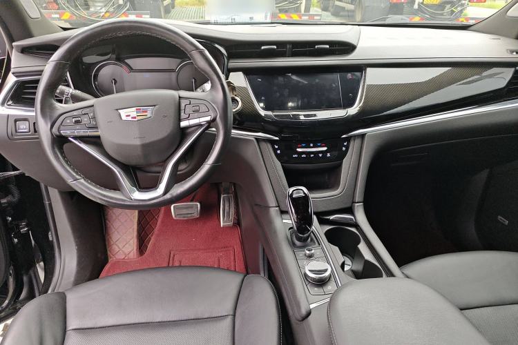 Used Cadillac XT6 2022 2.0T Six-Seater Four-Wheel-Drive Prestige Version Interior 2