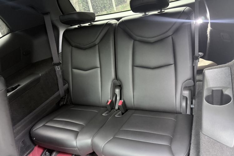 Used Cadillac XT6 2022 2.0T Six-Seater Four-Wheel Drive Luxury Version Interior 2