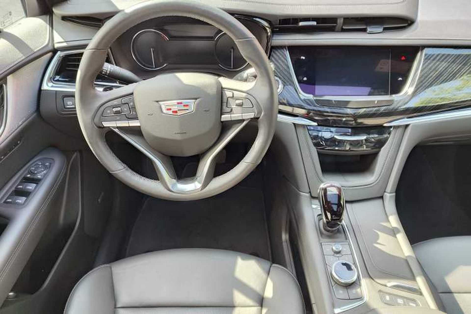 Used Cadillac XT6 2022 2.0T Six-Seater Four-Wheel Drive Luxury Version Interior 2