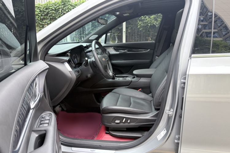 Used Cadillac XT6 2022 2.0T Six-Seater Four-Wheel Drive Luxury Version Interior 4