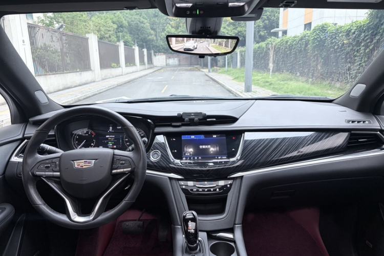Used Cadillac XT6 2022 2.0T Six-Seater Four-Wheel Drive Luxury Version Interior 5