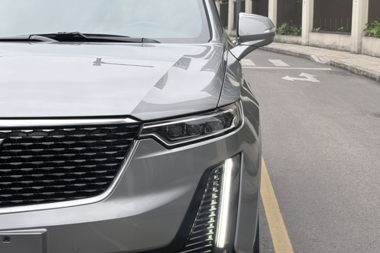 Used Cadillac XT6 2022 2.0T Six-Seater Four-Wheel Drive Luxury Version Left Front Headlight
