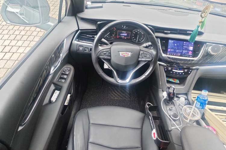 Used Cadillac XT6 2022 2.0T Six-Seater Four-Wheel-Drive Luxury Standard Edition Steering Wheel