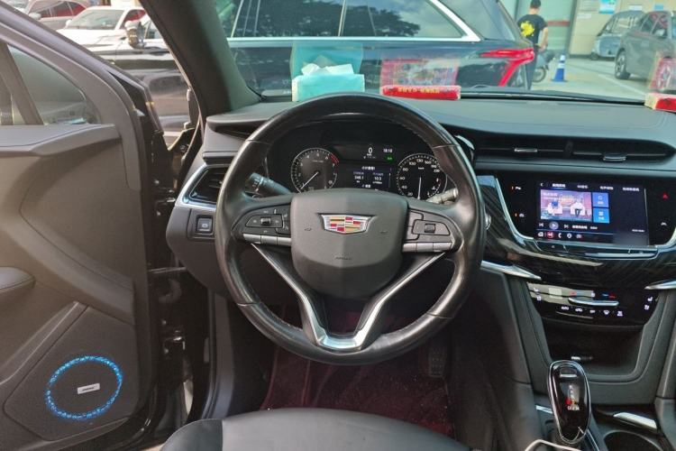 Used Cadillac XT6 2022 2.0T Six-Seater Four-Wheel Drive Luxury 120th Anniversary Limited Edition Steering Wheel