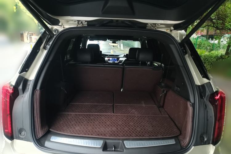 Used Cadillac XT6 2022 2.0T 7-Seater Four-Wheel Drive Luxury Standard Edition Trunk