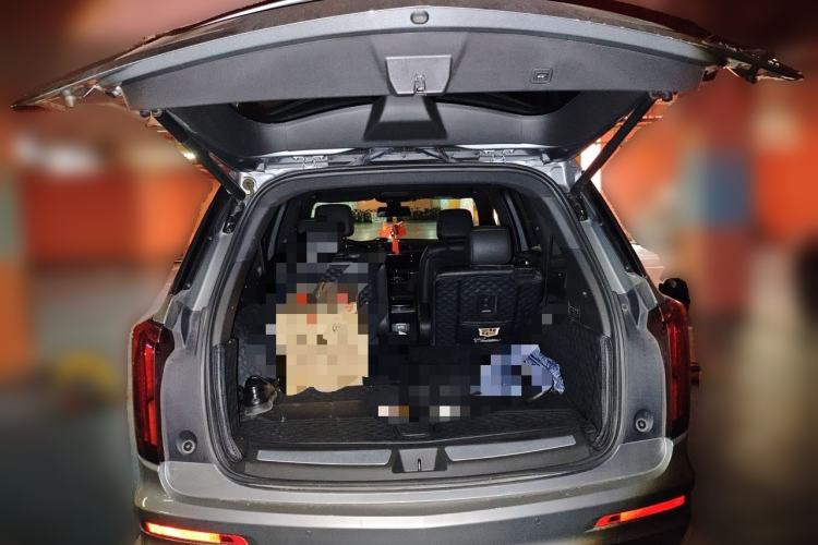 Used Cadillac XT6 2022 2.0T Six-Seater Two-Wheel-Drive Luxury Version Trunk