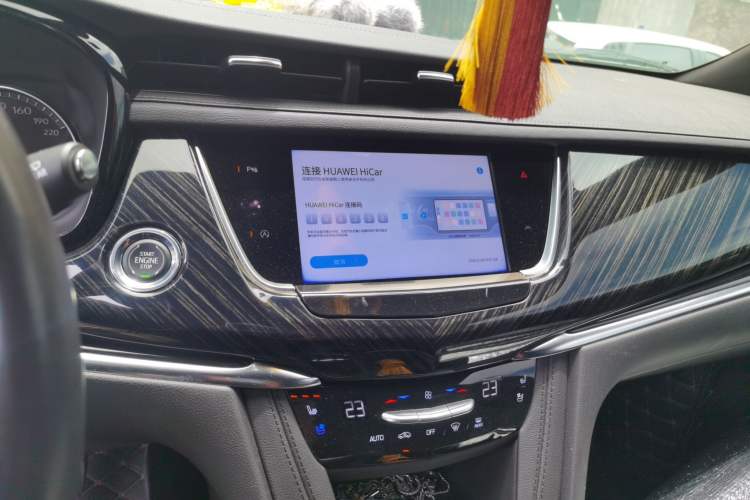 Used Cadillac XT6 2022 2.0T Six-Seater Four-Wheel Drive Luxury Version Audio And AC Panel
