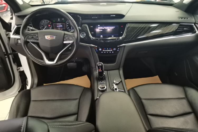 Used Cadillac XT6 2022 2.0T Six-Seater Four-Wheel Drive Luxury Version Center Console