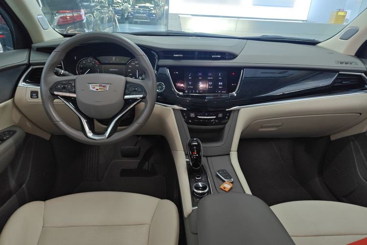 Used Cadillac XT6 2022 2.0T Six-Seater Four-Wheel Drive Luxury Version Center Console