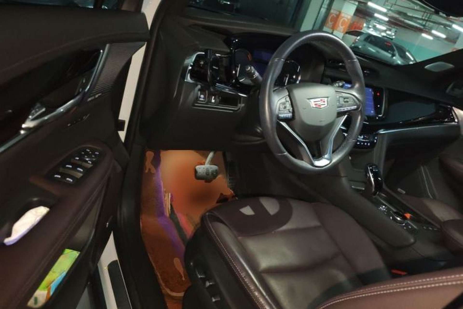 Used Cadillac XT6 2022 2.0T Six-Seater Four-Wheel Drive Luxury Version Driver Seat