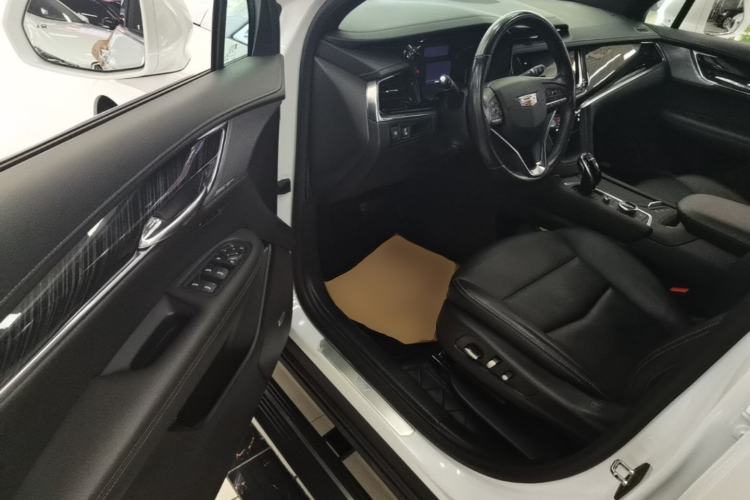 Used Cadillac XT6 2022 2.0T Six-Seater Four-Wheel Drive Luxury Version Driver Seat