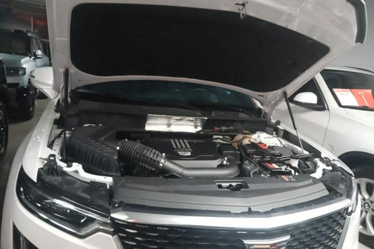 Used Cadillac XT6 2022 2.0T Six-Seater Four-Wheel Drive Luxury Version Engine Bay