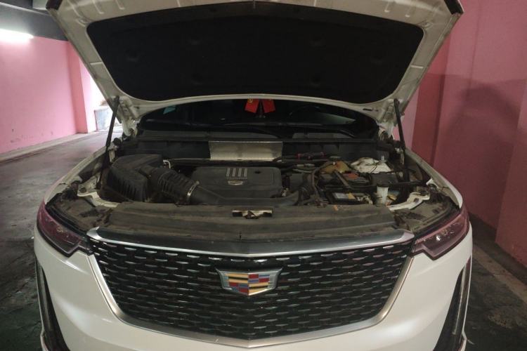 Used Cadillac XT6 2022 2.0T Six-Seater Four-Wheel Drive Luxury Version Engine Bay