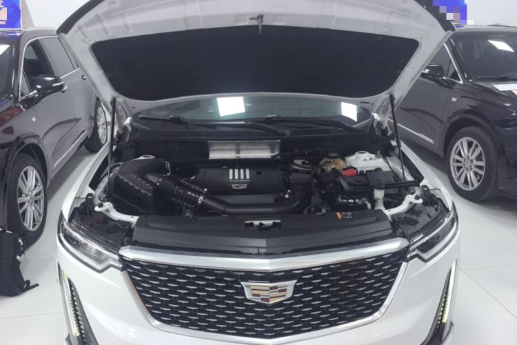 Used Cadillac XT6 2022 2.0T Six-Seater Four-Wheel Drive Luxury Version Engine Bay