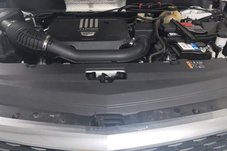 Used Cadillac XT6 2022 2.0T Six-Seater Four-Wheel Drive Luxury Version Engine Bay