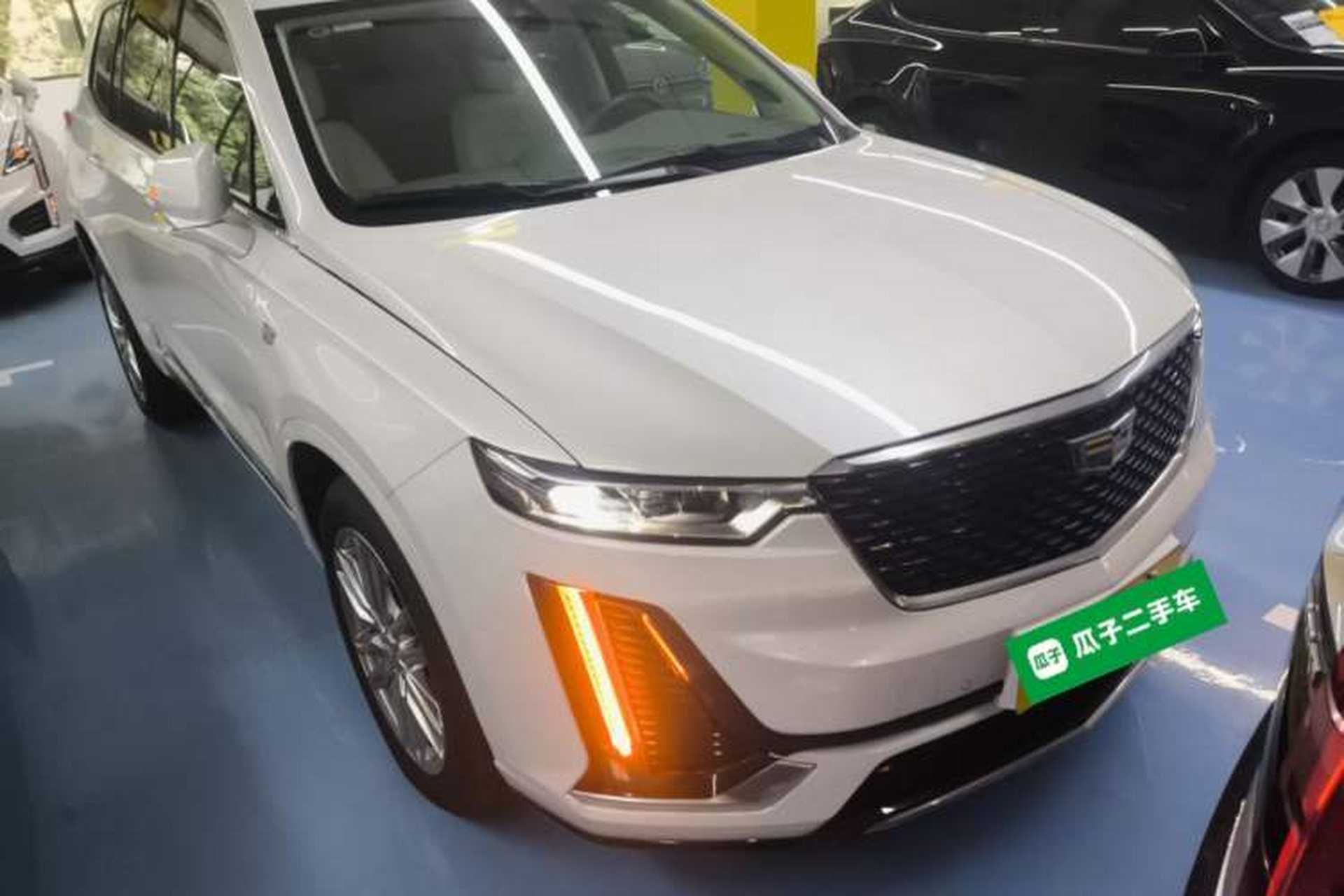 Used Cadillac XT6 2022 2.0T Six-Seater Four-Wheel Drive Luxury Version Exterior 2