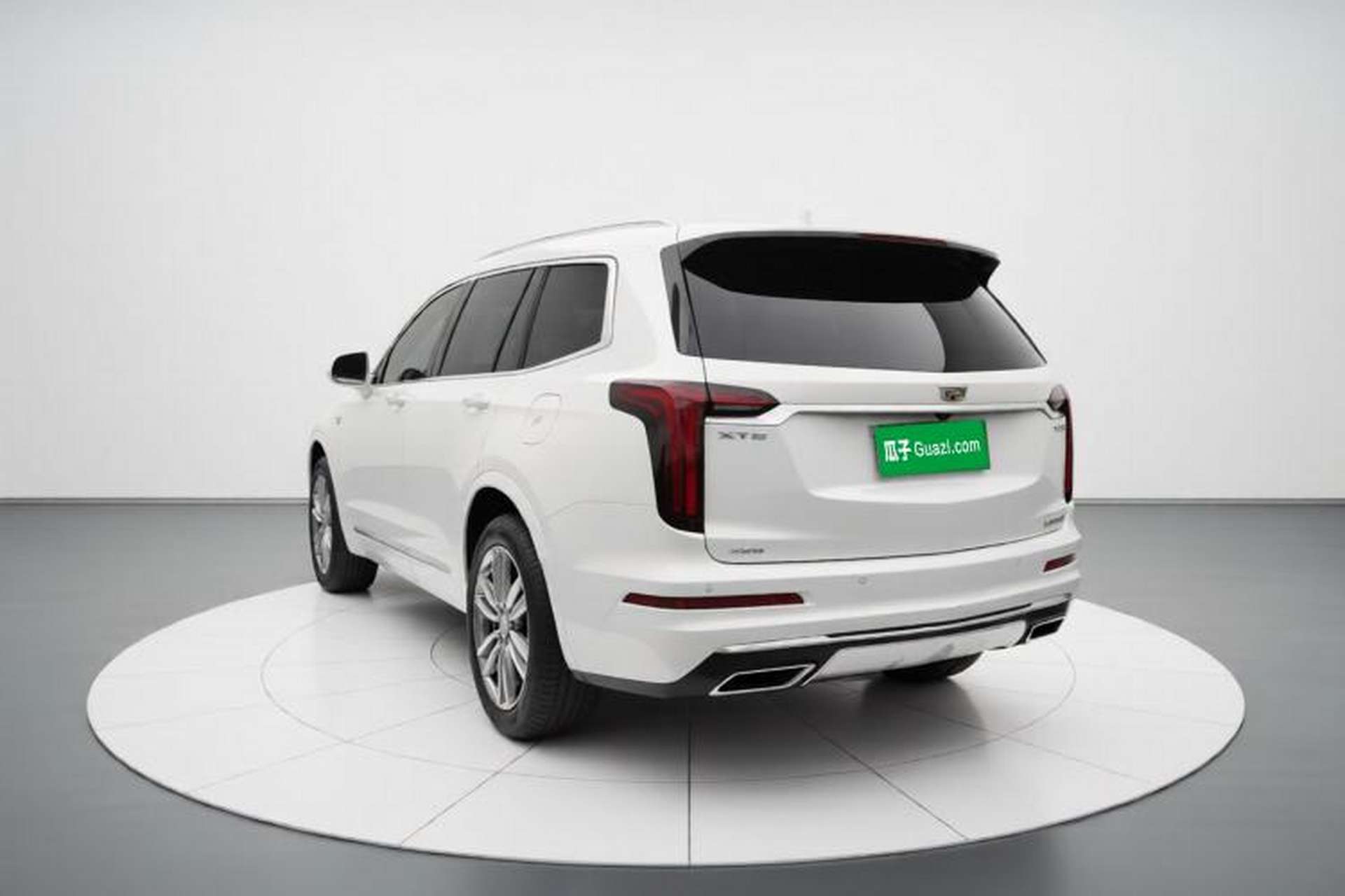 Used Cadillac XT6 2022 2.0T Six-Seater Four-Wheel Drive Luxury Version Exterior 2