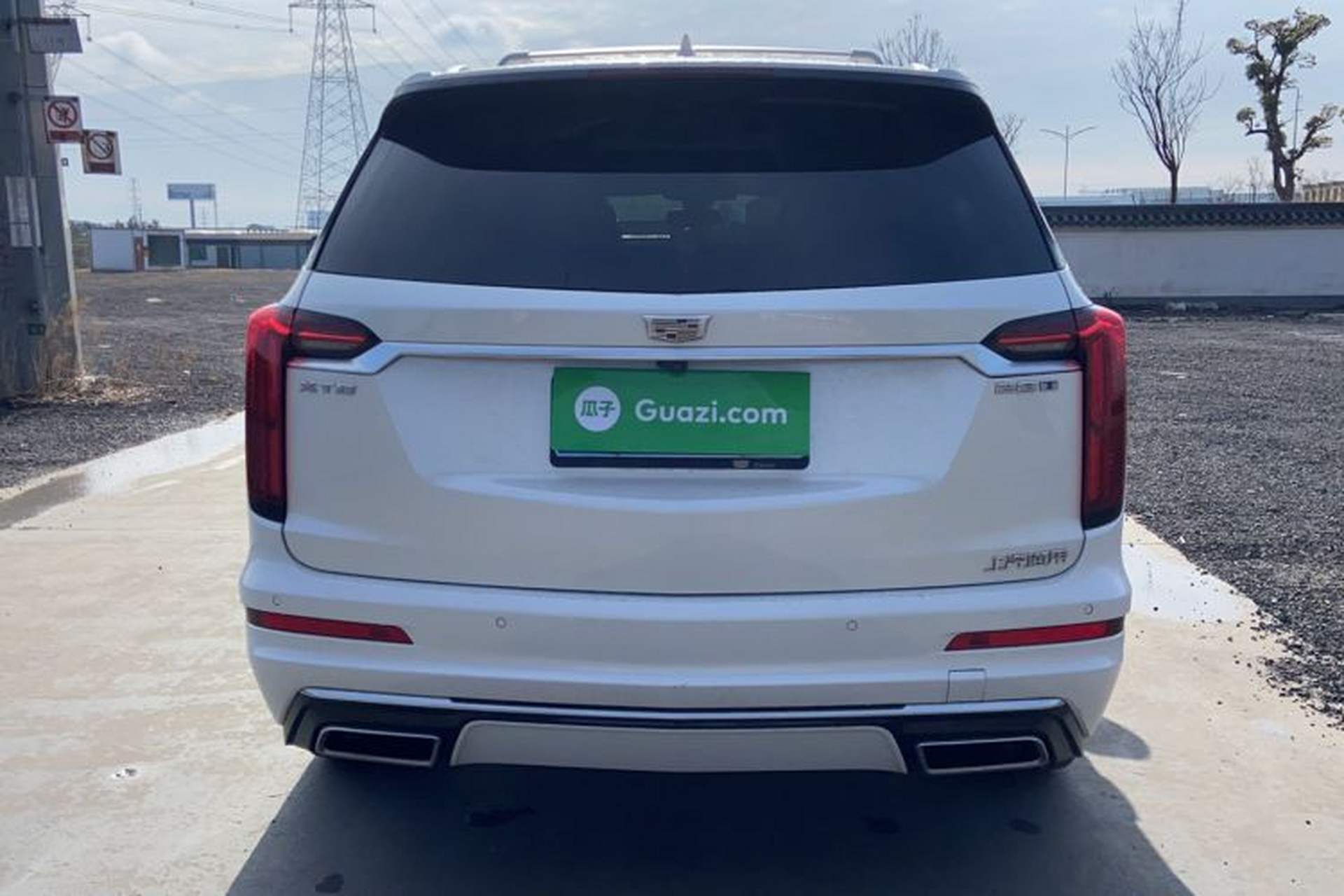Used Cadillac XT6 2022 2.0T 7-Seater Two-Wheel Drive Luxury Version Exterior 4