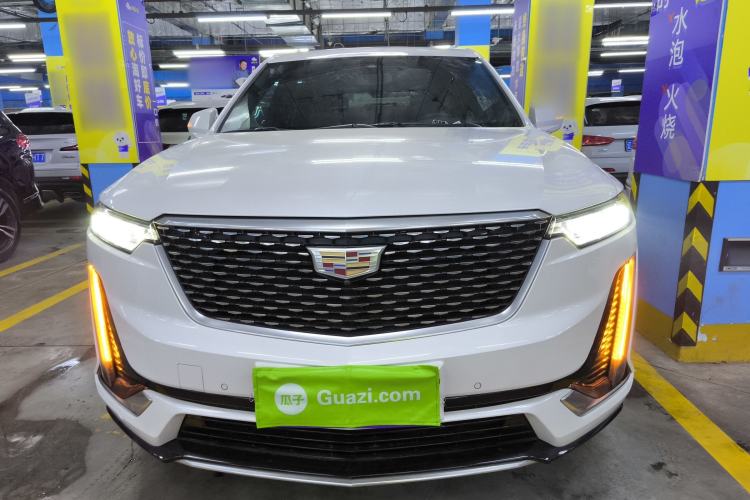 Used Cadillac XT6 2022 2.0T Six-Seater Two-Wheel-Drive Luxury Version Front