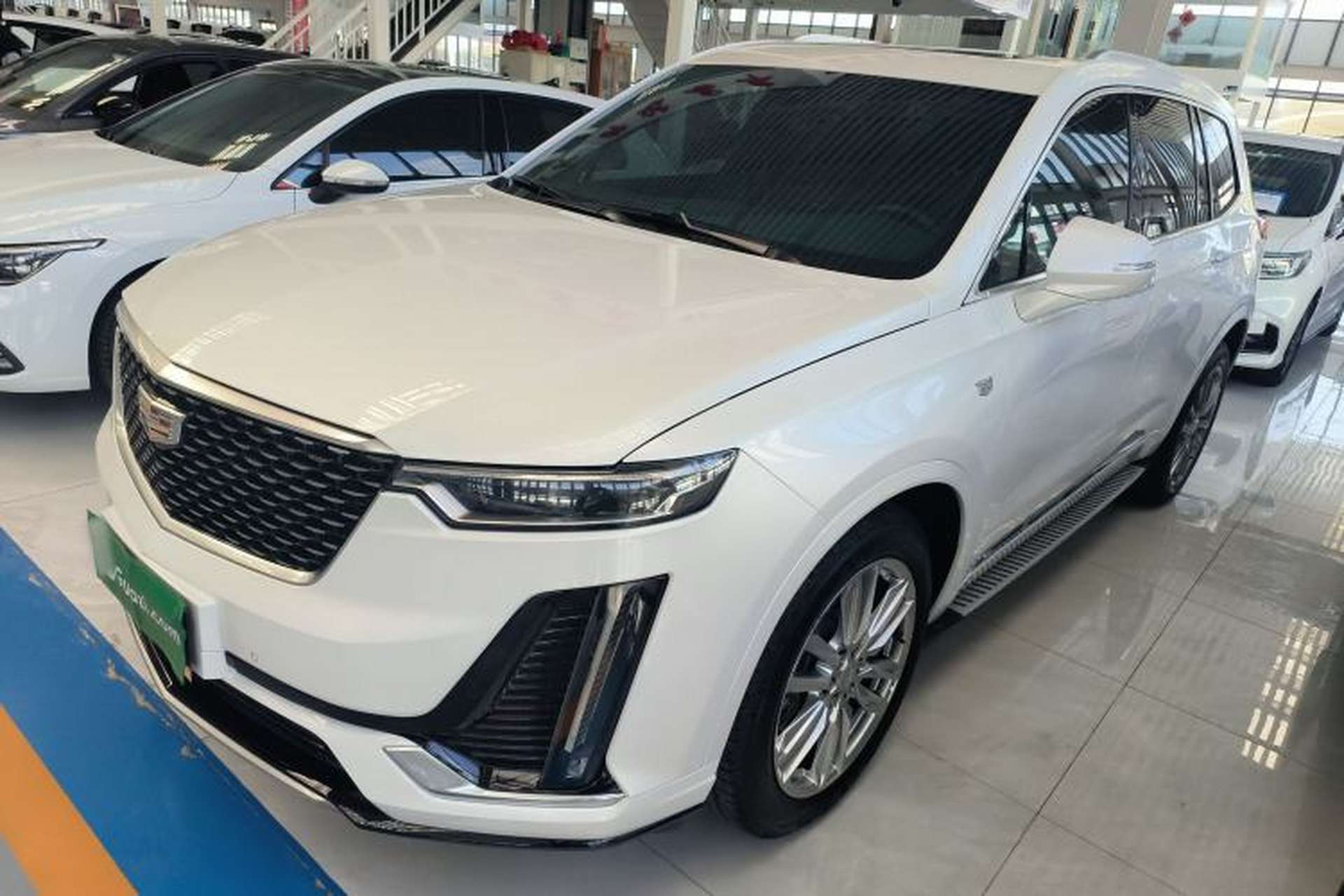 Used Cadillac XT6 2022 2.0T Six-Seater Four-Wheel Drive Luxury Version Front Left 45 Deg