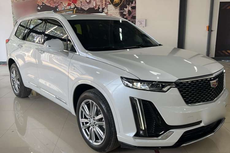 Used Cadillac XT6 2022 2.0T 7-Seater Four-Wheel Drive Luxury Version Front Right 45 Deg
