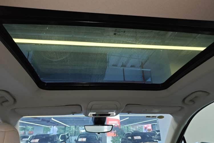 Used Cadillac XT6 2022 2.0T Six-Seater Four-Wheel Drive Luxury Version Headliner