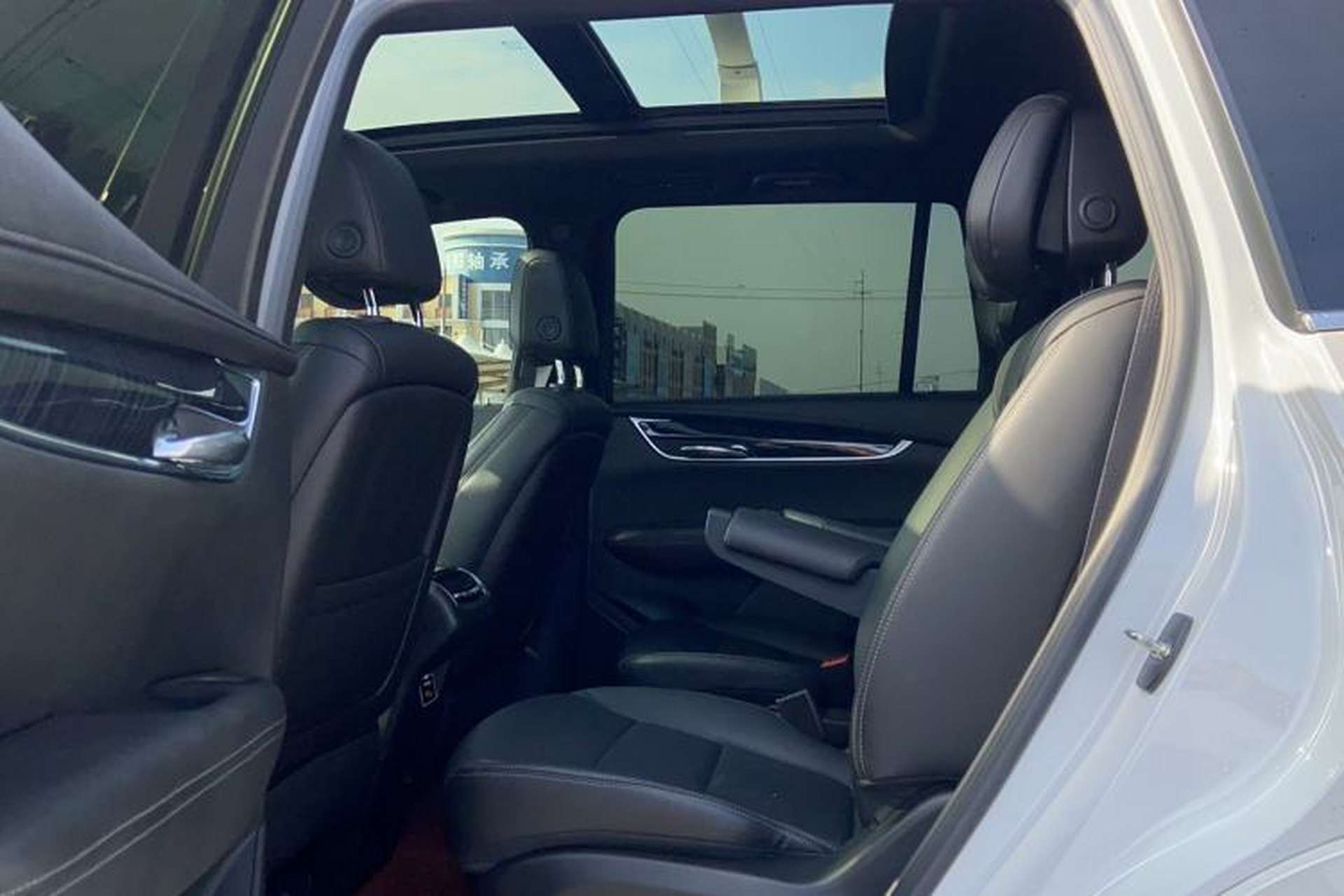 Used Cadillac XT6 2022 2.0T 7-Seater Two-Wheel Drive Luxury Version Interior 1