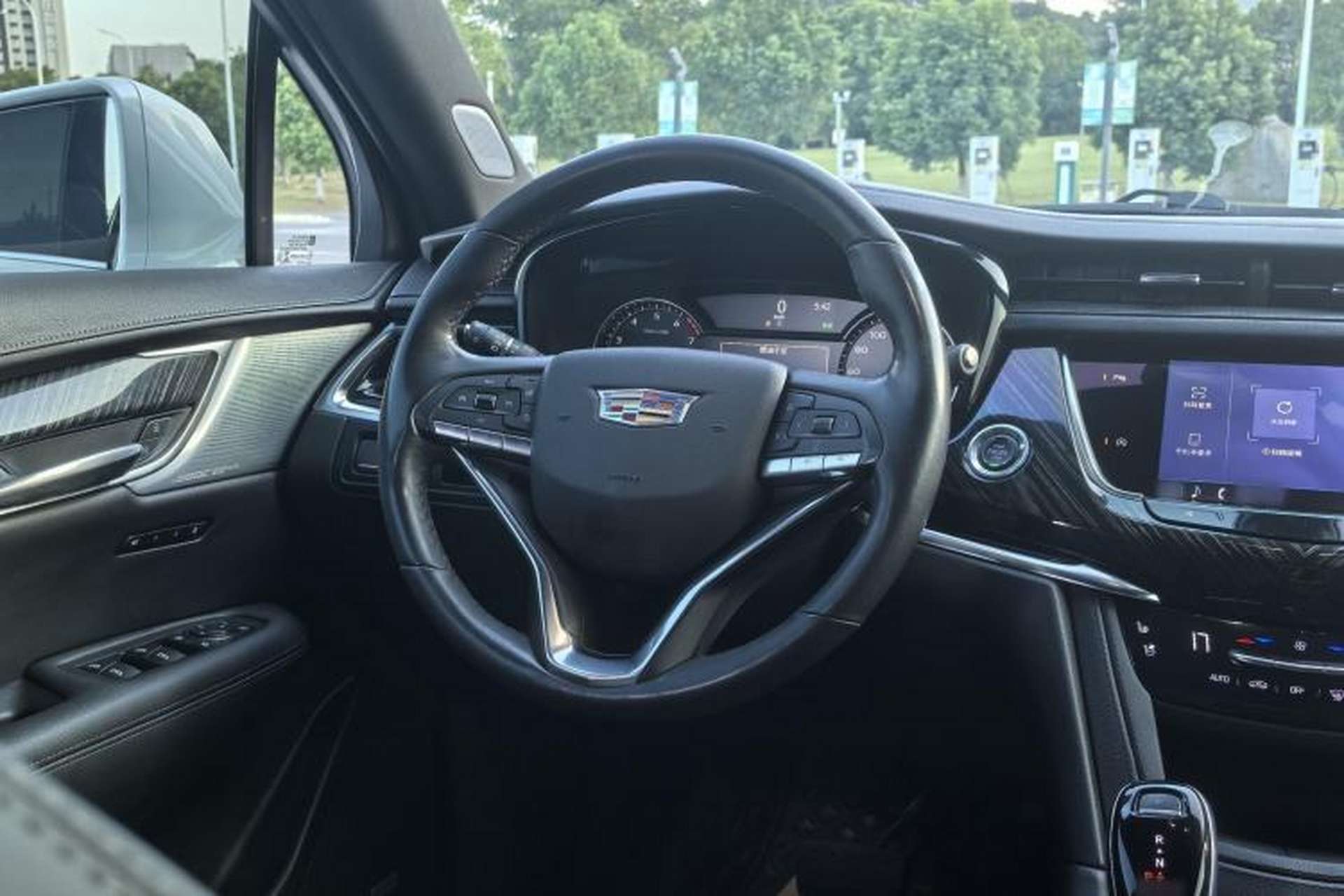 Used Cadillac XT6 2022 2.0T Six-Seater Four-Wheel Drive Luxury Version Interior 11