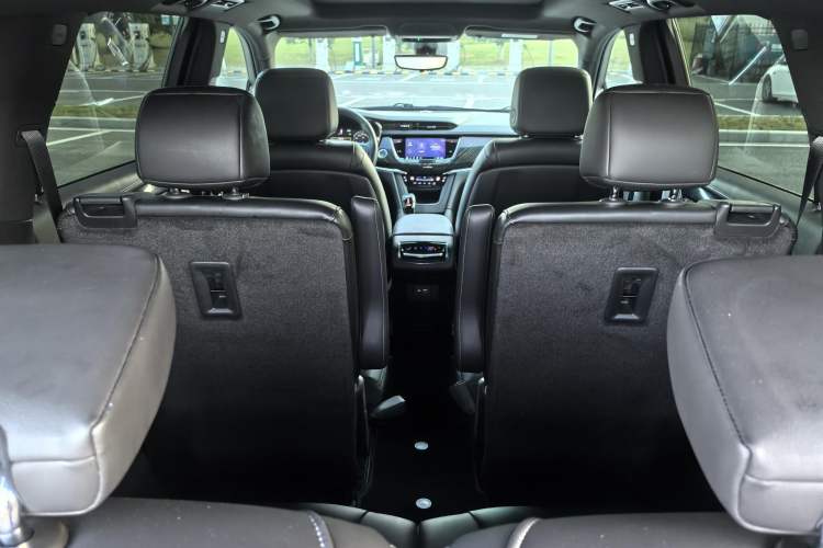 Used Cadillac XT6 2022 2.0T Six-Seater Four-Wheel Drive Luxury Version Interior 12