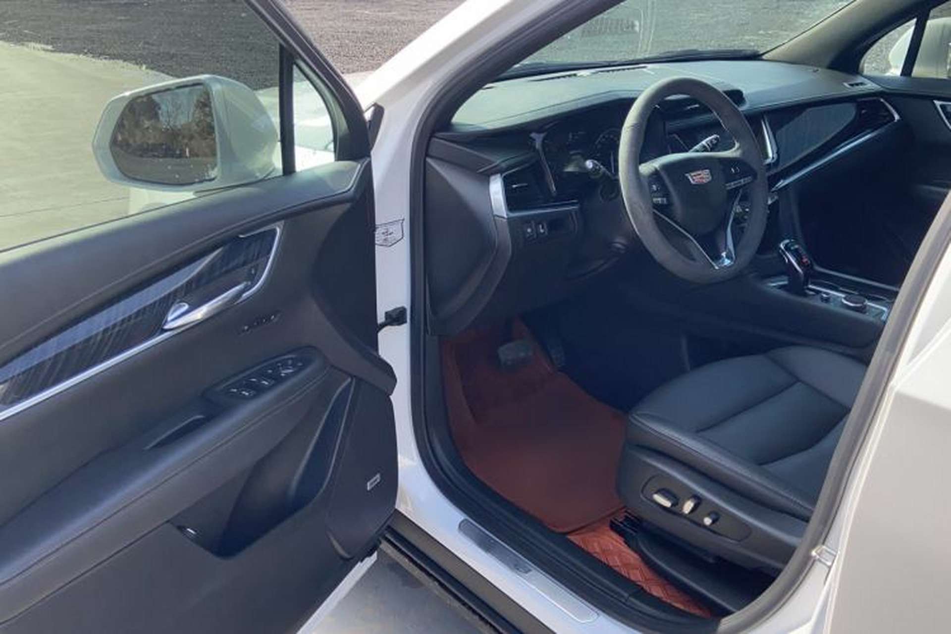 Used Cadillac XT6 2022 2.0T 7-Seater Two-Wheel Drive Luxury Version Interior 3