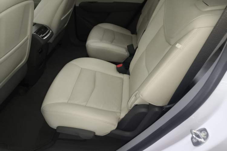 Used Cadillac XT6 2022 2.0T Six-Seater Four-Wheel Drive Luxury Version Interior 4