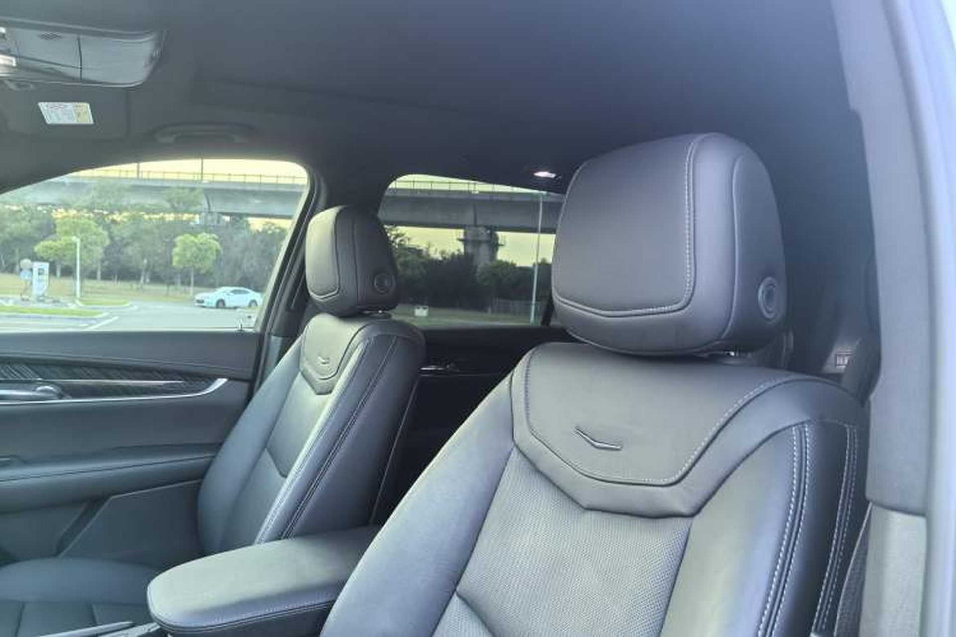 Used Cadillac XT6 2022 2.0T Six-Seater Four-Wheel Drive Luxury Version Interior 5