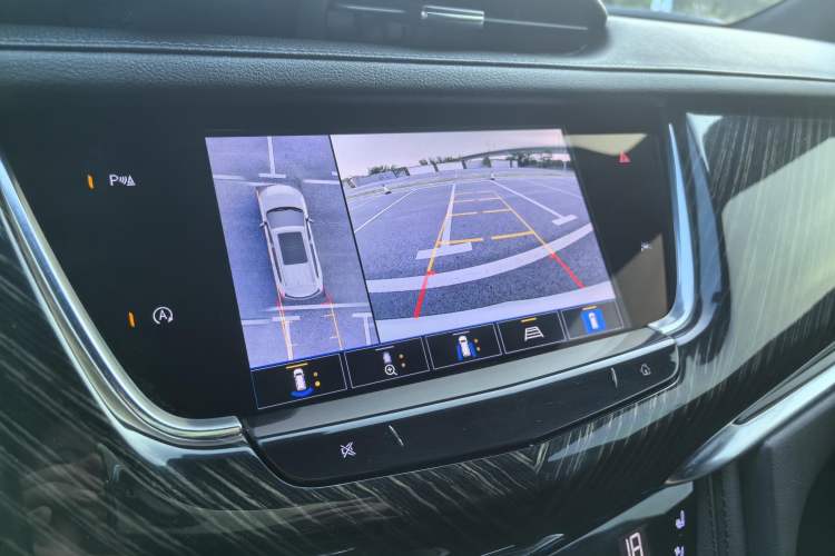 Used Cadillac XT6 2022 2.0T Six-Seater Four-Wheel Drive Luxury Version Interior 8