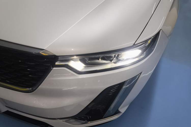 Used Cadillac XT6 2022 2.0T Six-Seater Four-Wheel Drive Luxury Version Left Front Headlight